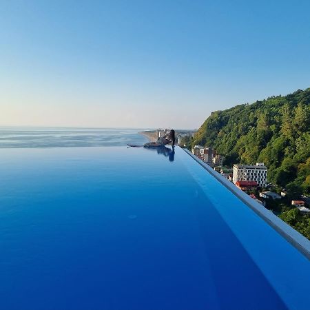 Calypso Kvariati Hotel エクステリア 写真