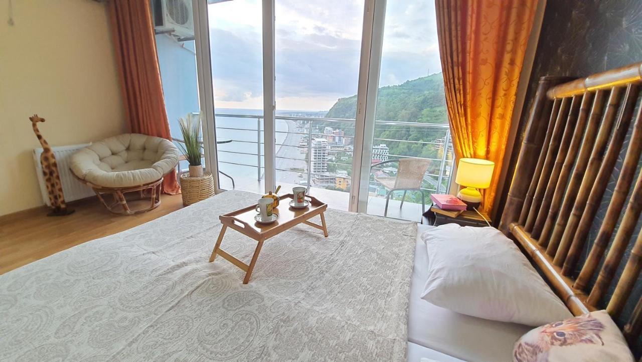 Calypso Kvariati Hotel エクステリア 写真