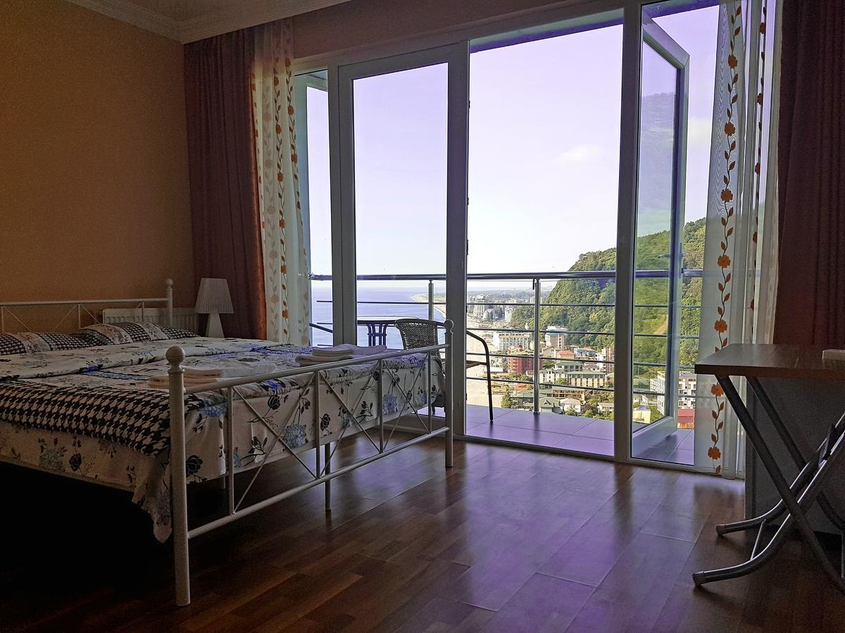 Calypso Kvariati Hotel エクステリア 写真